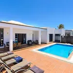Mamma Mia B Luxus-villen By Interhome