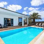 Mamma Mia B Luxus-villen By Interhome 펜션