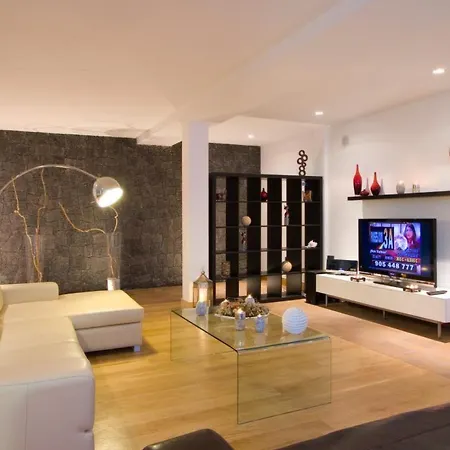 Mamma Mia B Luxus-villen By Interhome Semesterbostad