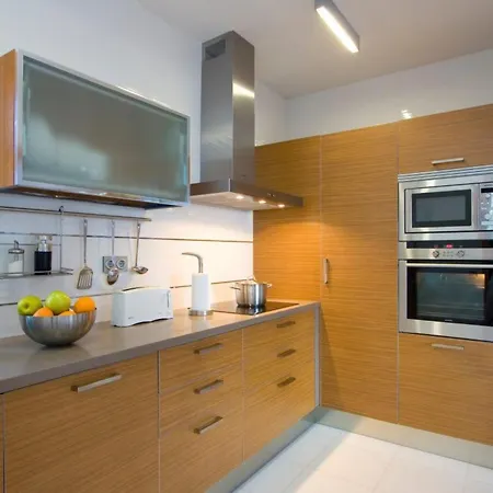 Semesterbostad Mamma Mia B Luxus-villen By Interhome *